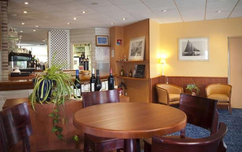 Brit Hotel Saint Malo - Le Transat Restoran gambar